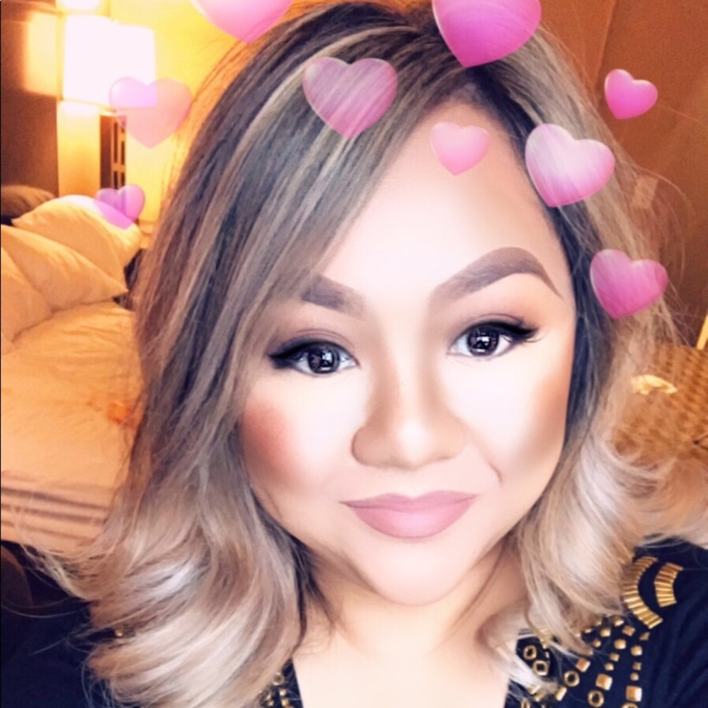 Meet your posher, Sophia! 💕